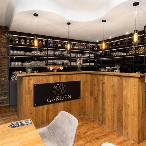 Garden Restaurant & Pension Pardubice 0*,